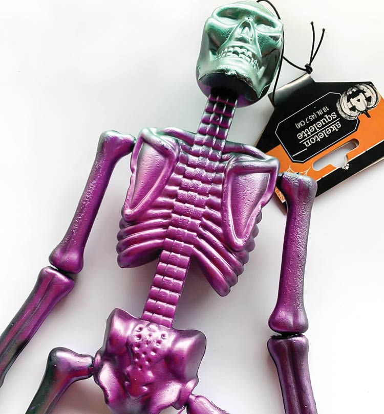 2-esqueleto-metalizado-calavera-halloween-decoracion-cucu-fiestas.jpg